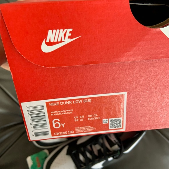 Nike Dunk Low Retro White Black ’PANDA’ (2021) GS - Picture 10 of 11